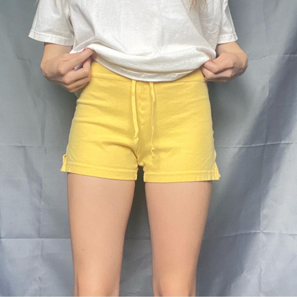 Rare Adorable Yellow Y2K Energie Small Drawstring Shorts - Picture 5 of 8